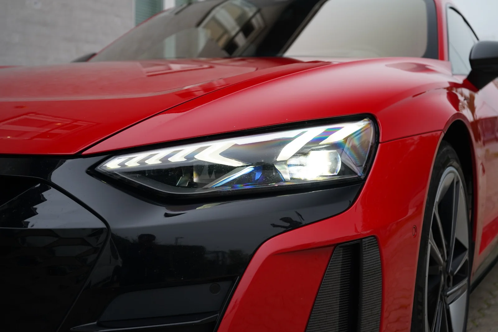 Audi RS e-tron GT quattro 4d · 6