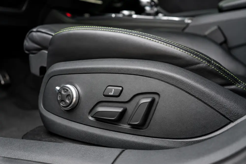 Audi RS4 2,9 TFSi Avant quattro Tiptr. 5d · 7