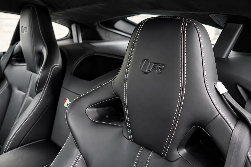 Jaguar F-Type 5,0 S/C R Coupé aut. AWD 2d · 8