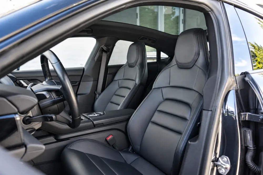 Porsche Taycan Performance+ 4d · 7